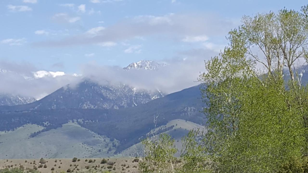 Montana Yellowstone River Retreat リビングストン エクステリア 写真