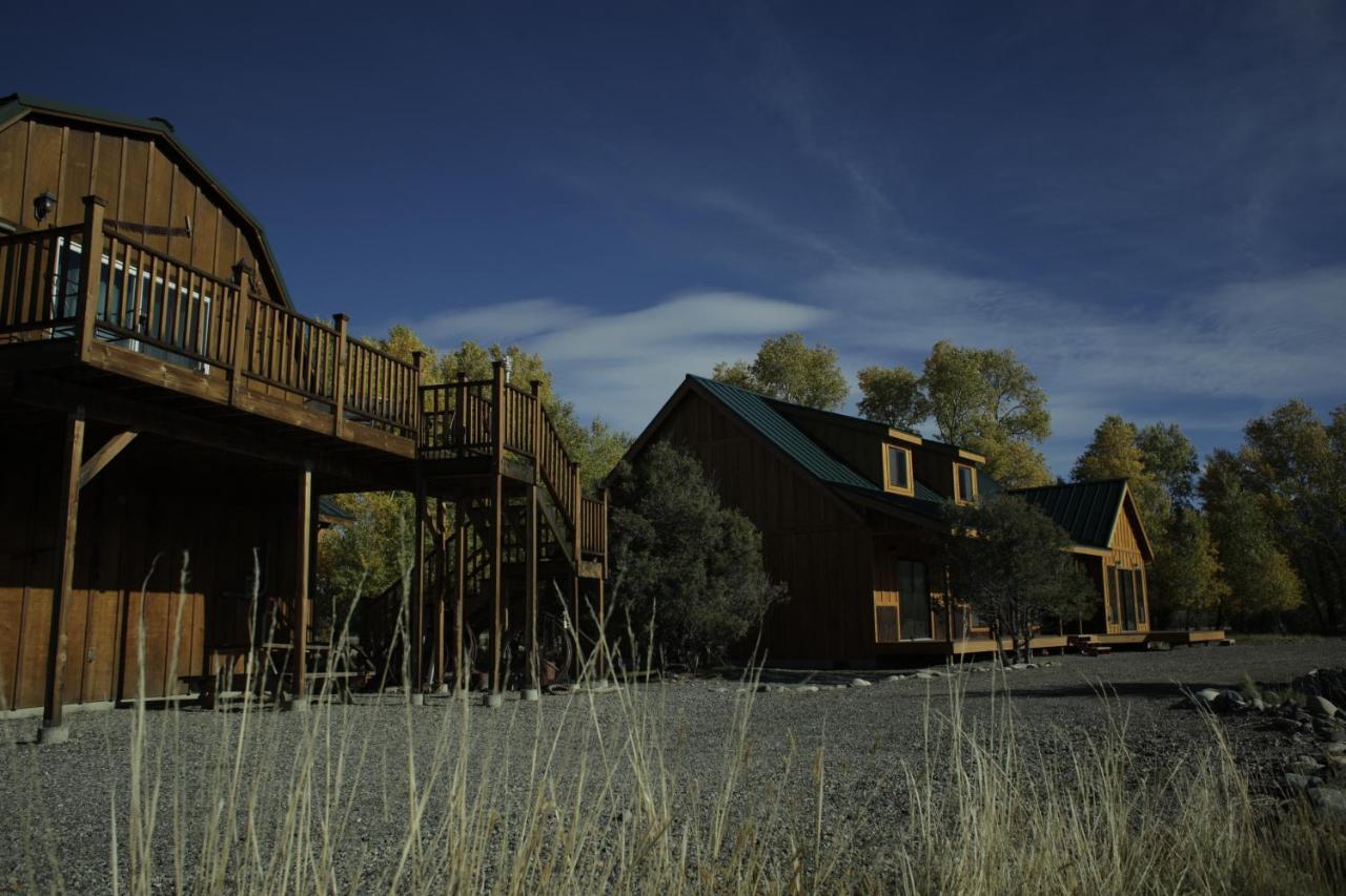 Montana Yellowstone River Retreat リビングストン エクステリア 写真